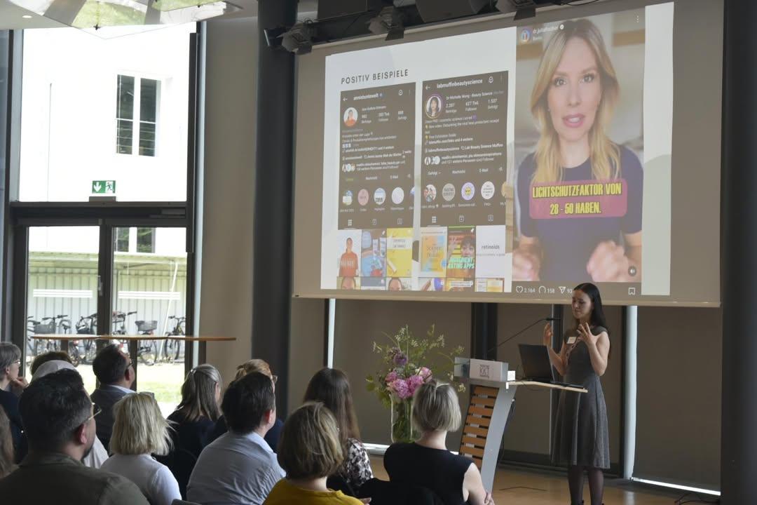 Speakerin Kosmetik Tagung